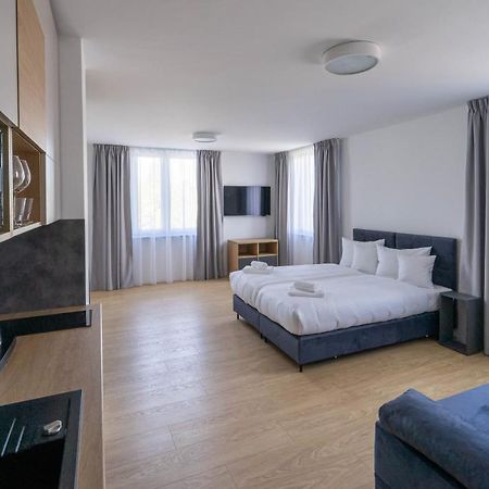 Milo Aparthotel Вроцлав Екстериор снимка